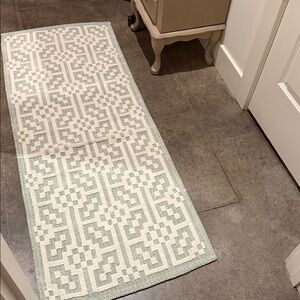 WEST ELM WELSH Bath Mat Rug ~ 24 x 60